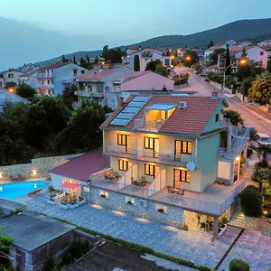 apartments-jasna-crikvenica.primorje-gorskikotar.com/
