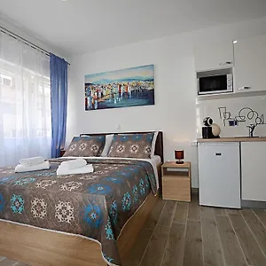 borna-roko-apartments.hotelinzadar.com/