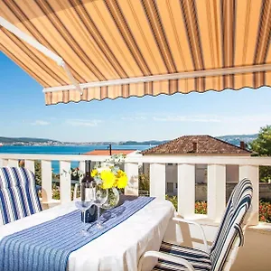 apartments-barbara-trogir.splithotels.org/